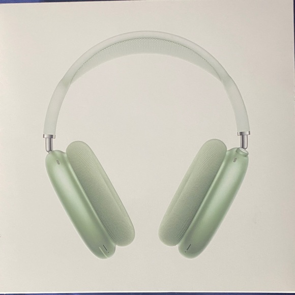 Apple AirPods Max 1st Gen in Green & White w/ Protective Case (Connection Issue) - Picture 3 of 5